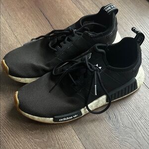 Adidas  Black and White Sneakers ! Size 7